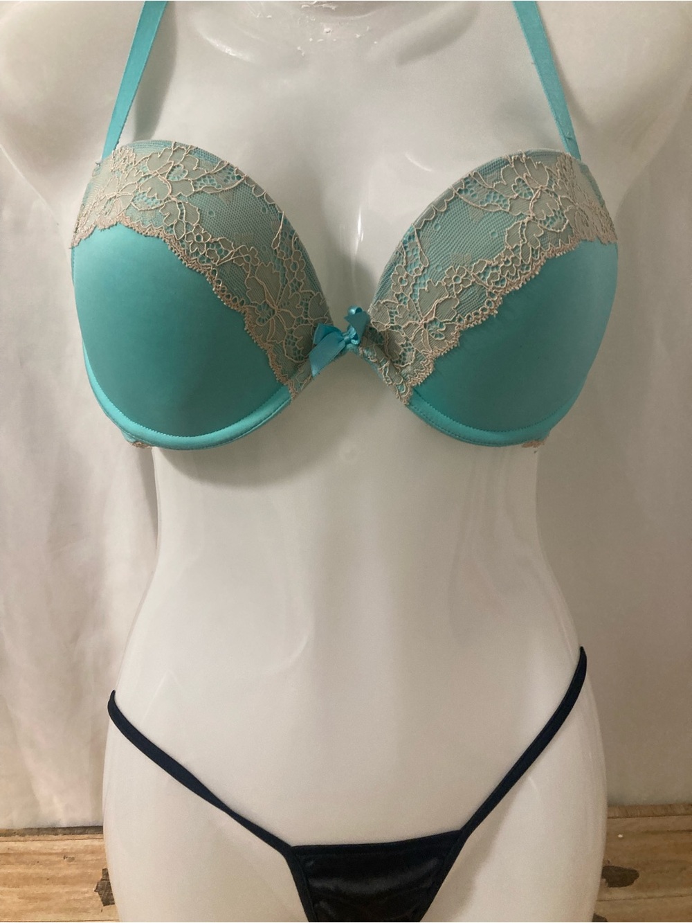 La Senza Vintage 34D Aqua Blue Lace Push-Up Bra Coquette